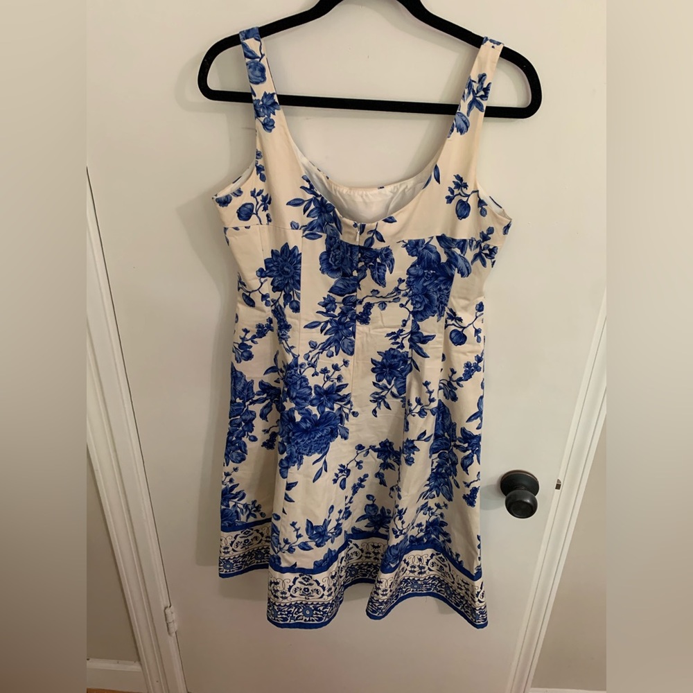 Nine West blue and white floral dress size 12